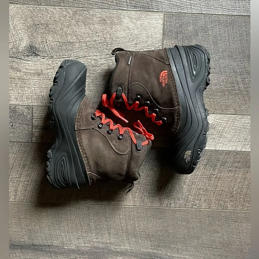 Like New! The North Face, Youth, Chilkat Lace II, Insulated Boots. Size 3.